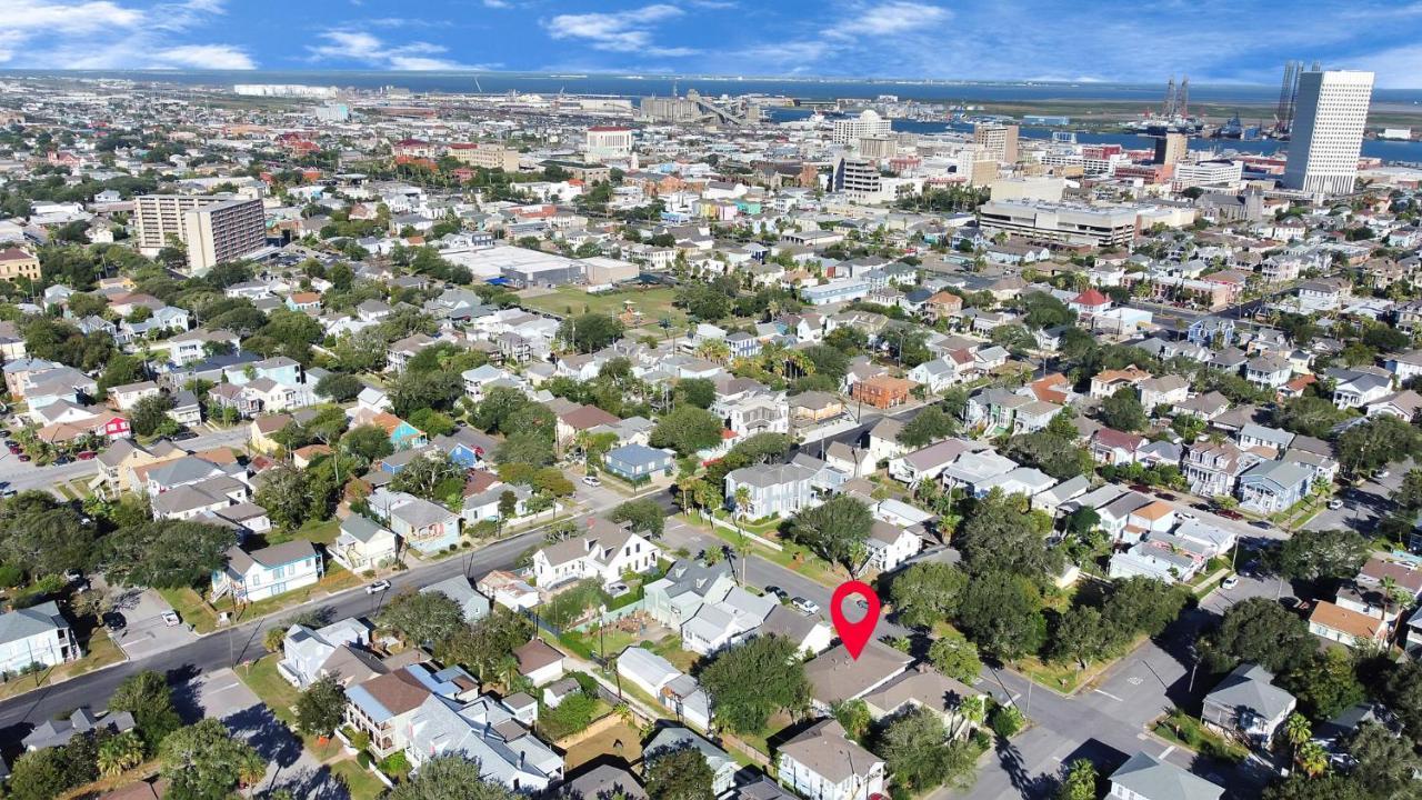 Galveston Studio - Sleeps 7 - Minutes To Beach !! Exterior photo